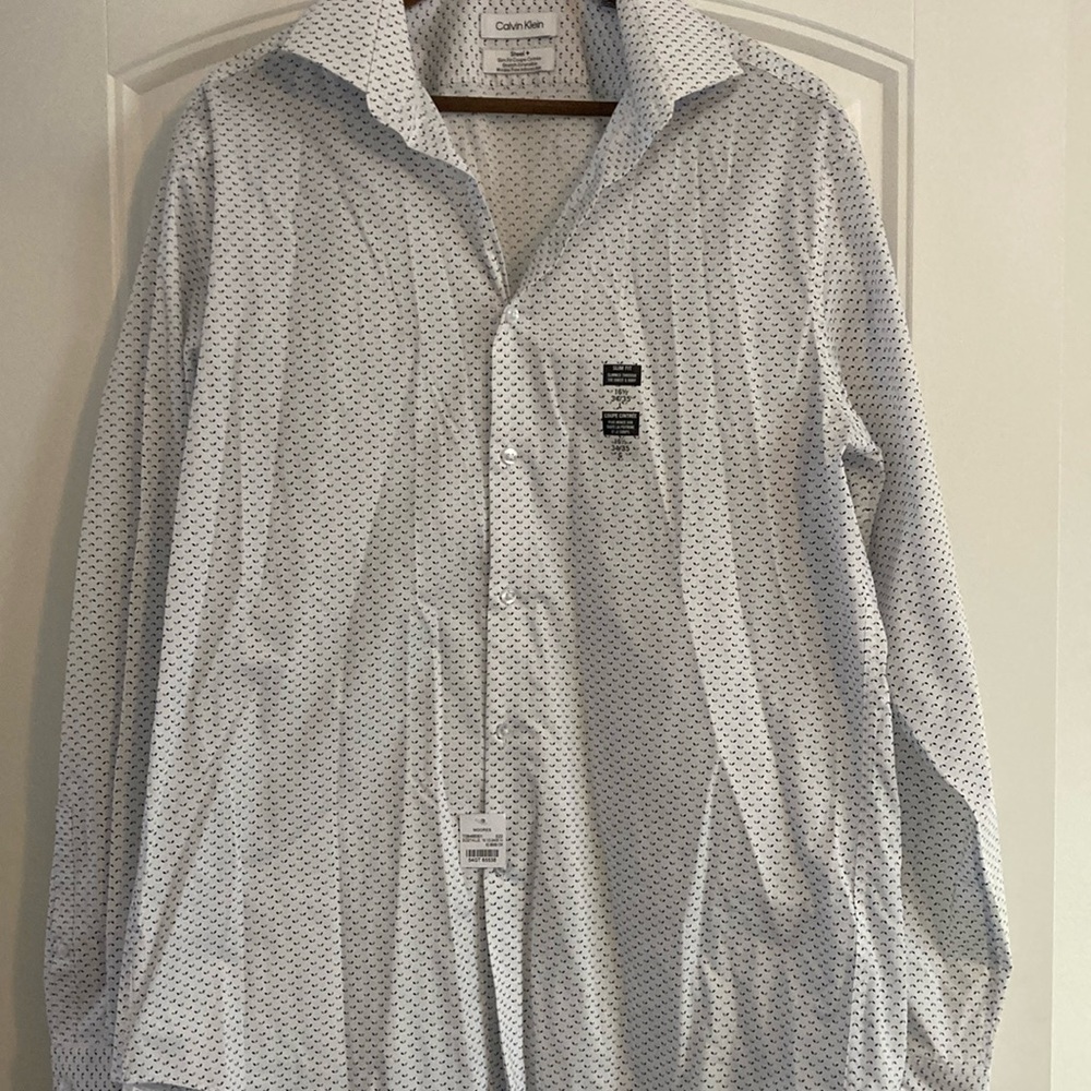 Calvin Klein Men's White Patterned Shirt